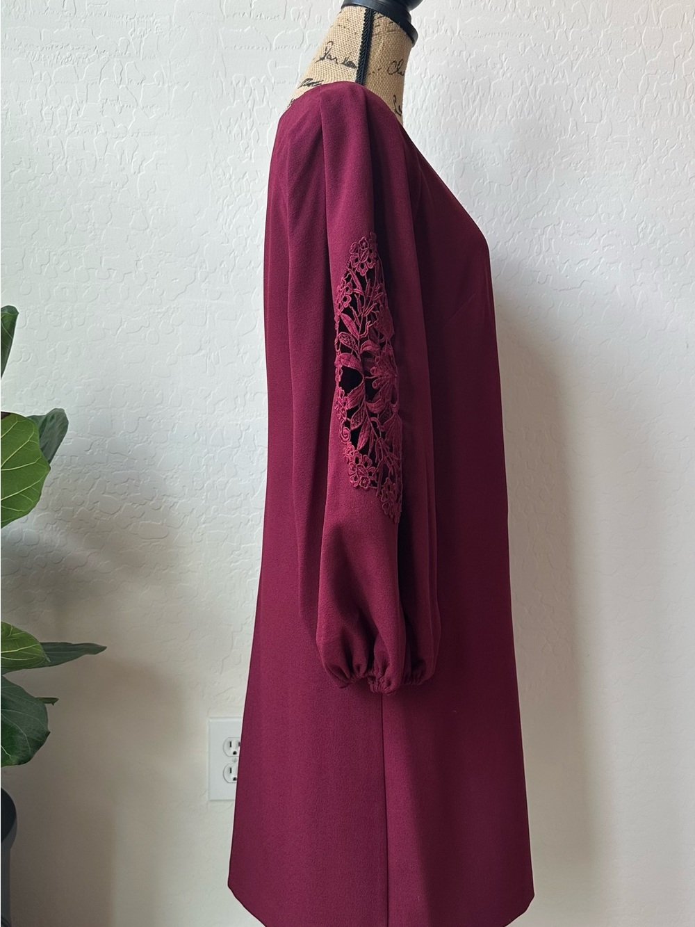 NWT Vince Camuto Wine Women’s Elegant Dress Size 10 - Picture 6 of 9